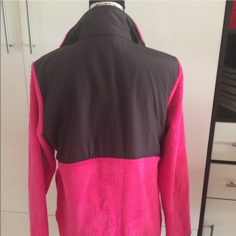 PINK FILA SPORT JACKET!! - Picture 5 of 7